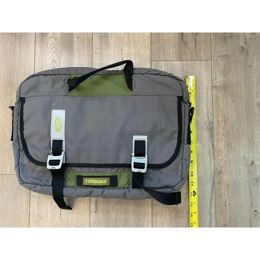 TIMBUK2 Closer Laptop Briefcase Messenger Bag Crossbody Gray